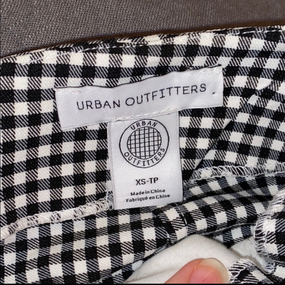 Black and white Checkered mini skirt - Picture 4 of 10